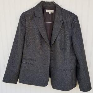 Evan Picone (18) Women's 2 piece Grey Pant suit.